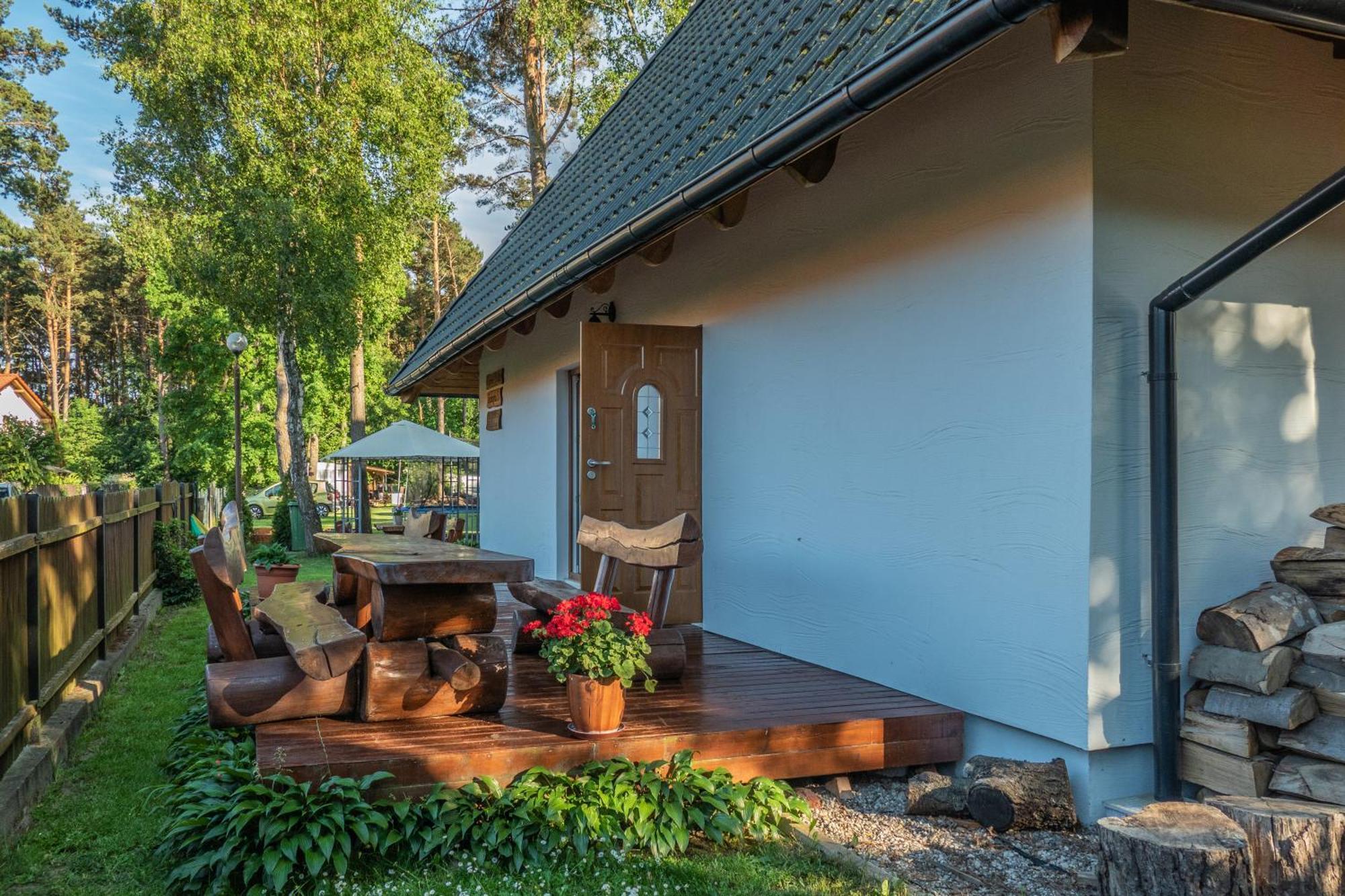 Lesna Chata Jarosławiec Exterior foto